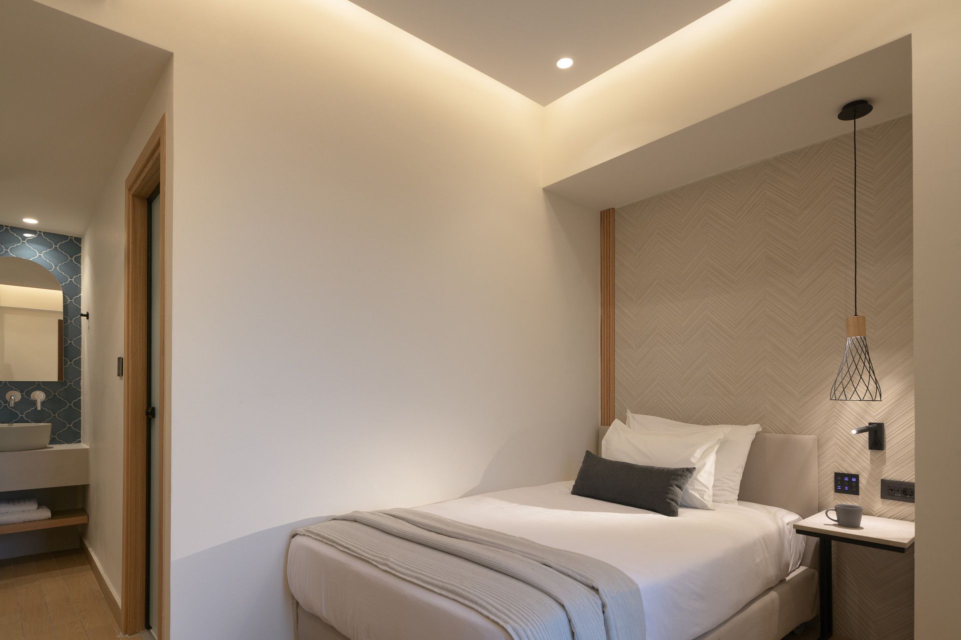 standard-room-double-single